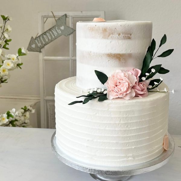 wedding cakes northamptonshire